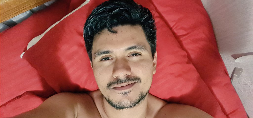tirujano1's tweet photo. @johnrcrush Interesante pantalón https://t.co/cugas9OOBf