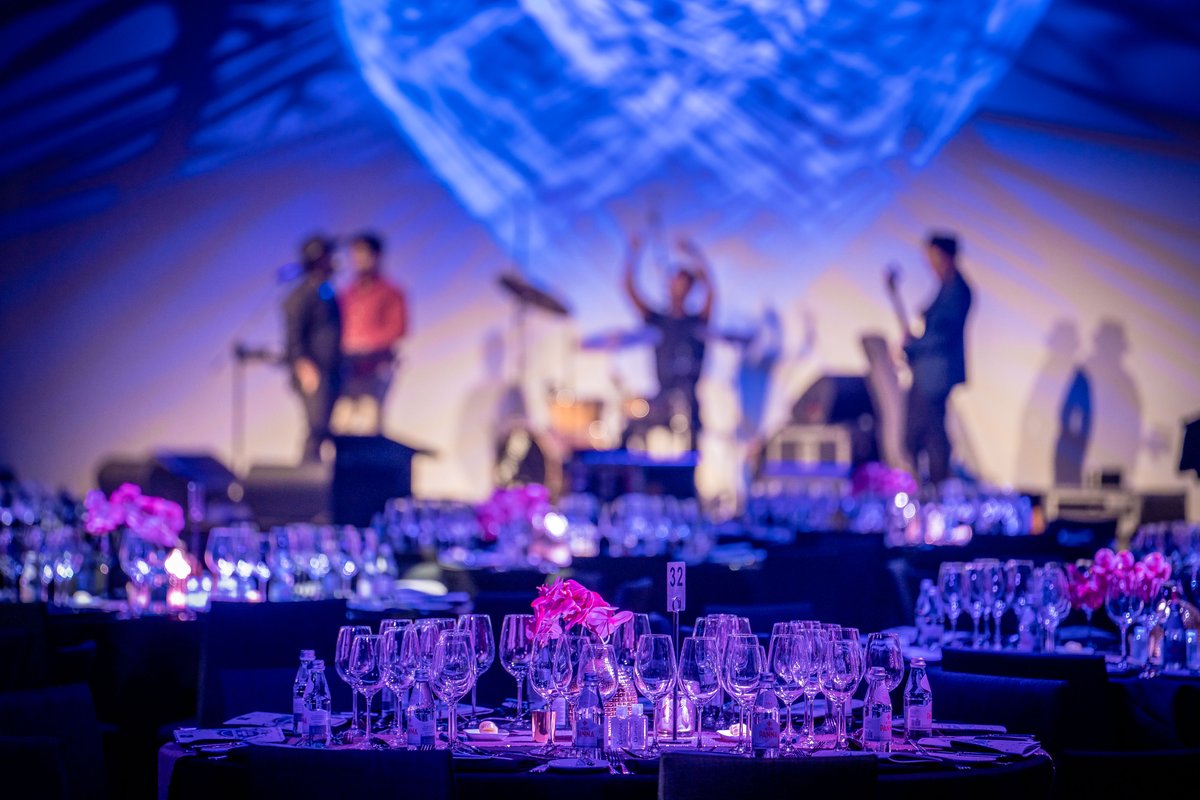 Funktionality's tweet photo. Beautiful pink orchids formed the centerpiece of this stunning tablescape, adding pops of colour throughout the room!
.
.
.
.
.
#events #eventstyling #centerpiece #orchids #funktionality https://t.co/GwMCQSM5yY