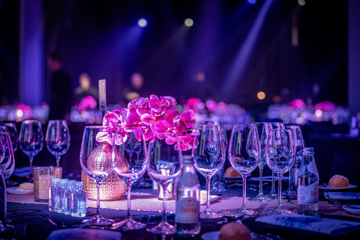 Funktionality's tweet photo. Beautiful pink orchids formed the centerpiece of this stunning tablescape, adding pops of colour throughout the room!
.
.
.
.
.
#events #eventstyling #centerpiece #orchids #funktionality https://t.co/GwMCQSM5yY