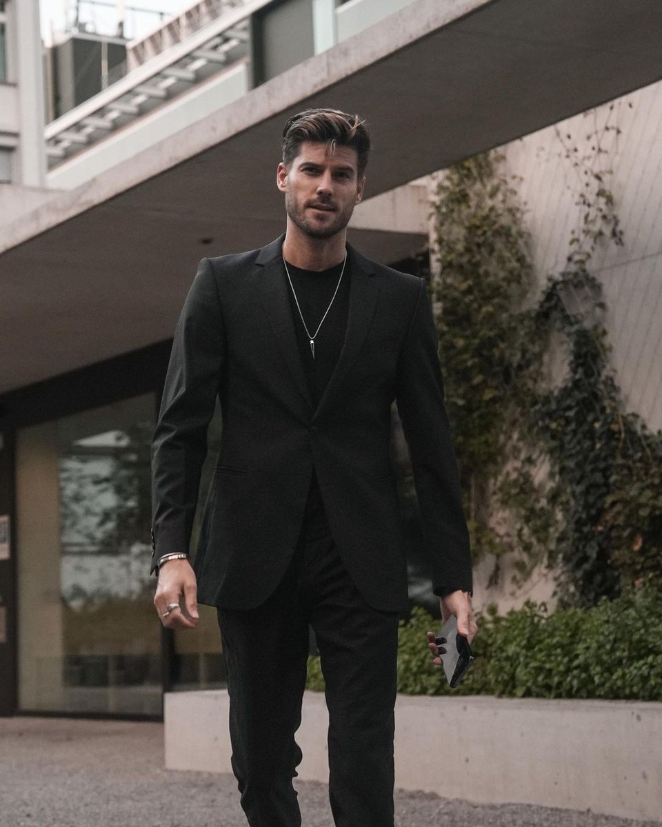 kevinlutolf13's tweet photo. My new look
Do you like my fit?
#getthelook #stylecreator #zurich #la https://t.co/hmHKZEA8FP