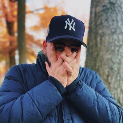 Nueevo_'s tweet photo. #NewProfilePic https://t.co/bHrw80ay5F