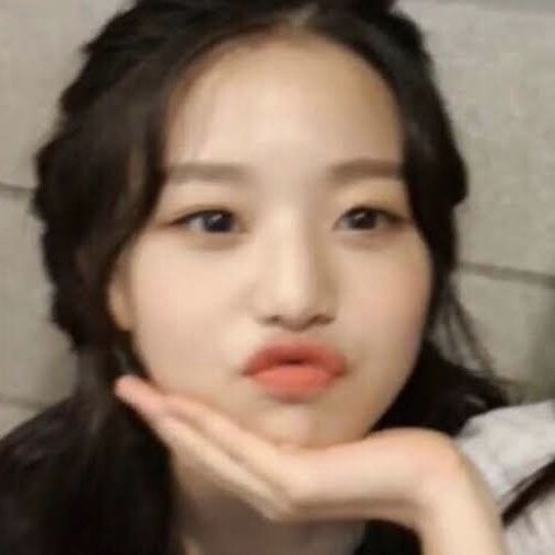 mengiedut's tweet photo. @suriamanik AKU LUSYU GINI MASA TENGIL 😤 https://t.co/J17HDhd6iB