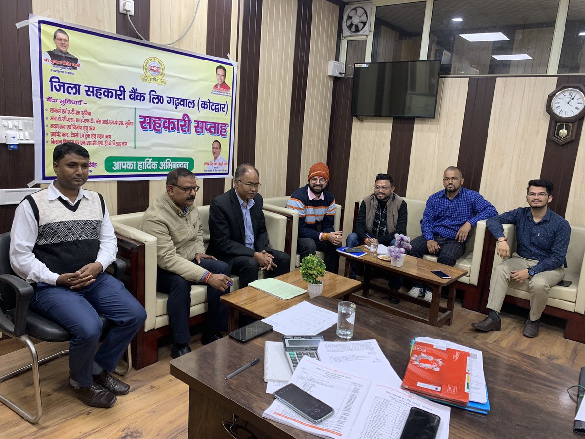 neerkhanabadosh's tweet photo. Visited bank branches and had discussions with bankers and practitioners to understand supply side challenges in Uttarakhnad #financialInclusion #bankinginHills #MicroSaveConsulting @basava_ias @MicroSave @REAPUttarakhand @NABARDOnline @RaviKantMS @DAY_NRLM https://t.co/fJyKlWTqb4