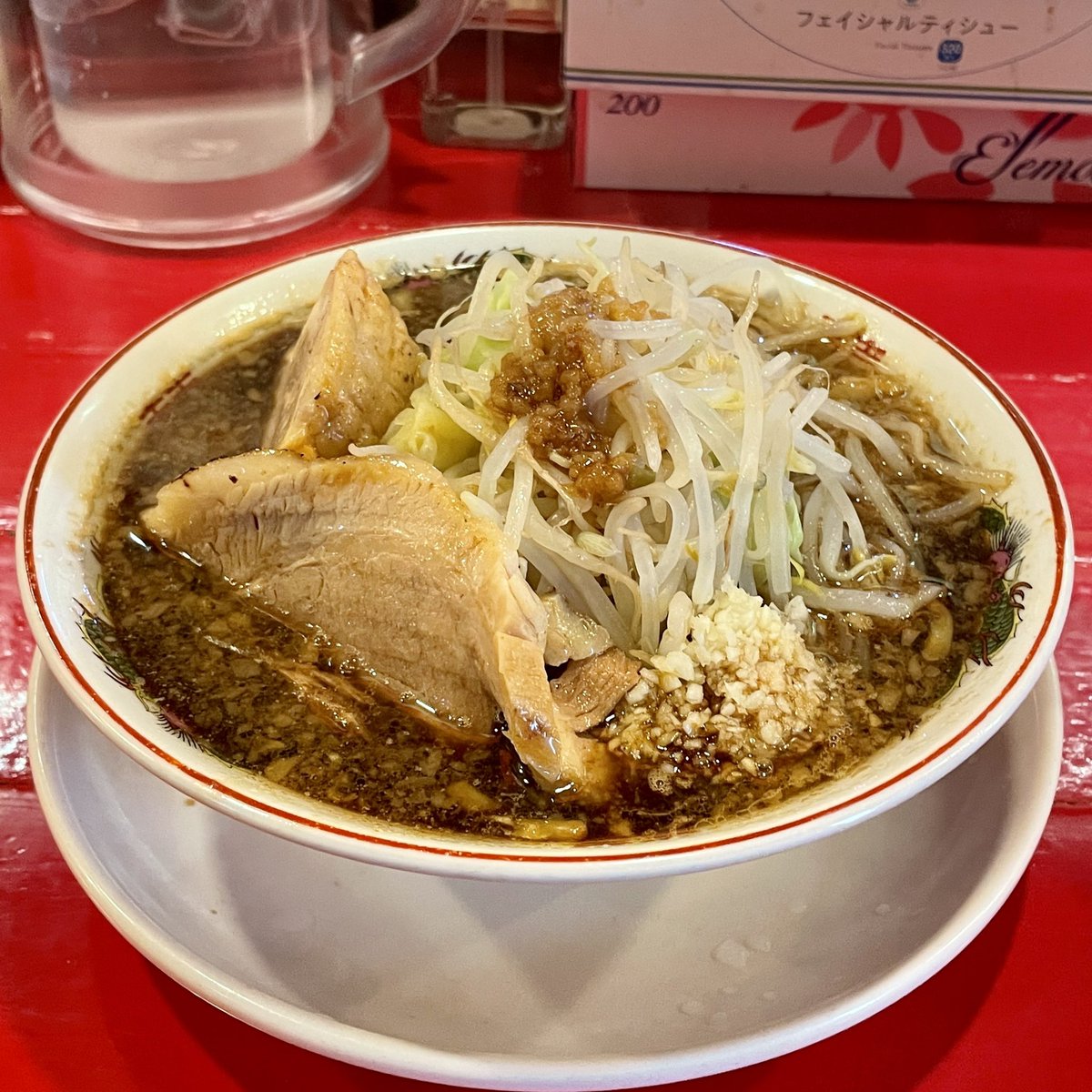 webproductlab's tweet photo. 「らーめん 孝一郎」に行ってきました(๑˃̵ᴗ˂̵)！

キリッとしたスープに神豚がゴロゴロ入っていて美味し〜
もちろん麺もガシガシしていて味もデフォルトで濃いめです✨

「GO！GO！カレー&amp;ラーメン200」まだまだ使えます🙌

#gogosapporo #札幌ラーメン https://t.co/JtfaFMxNwE