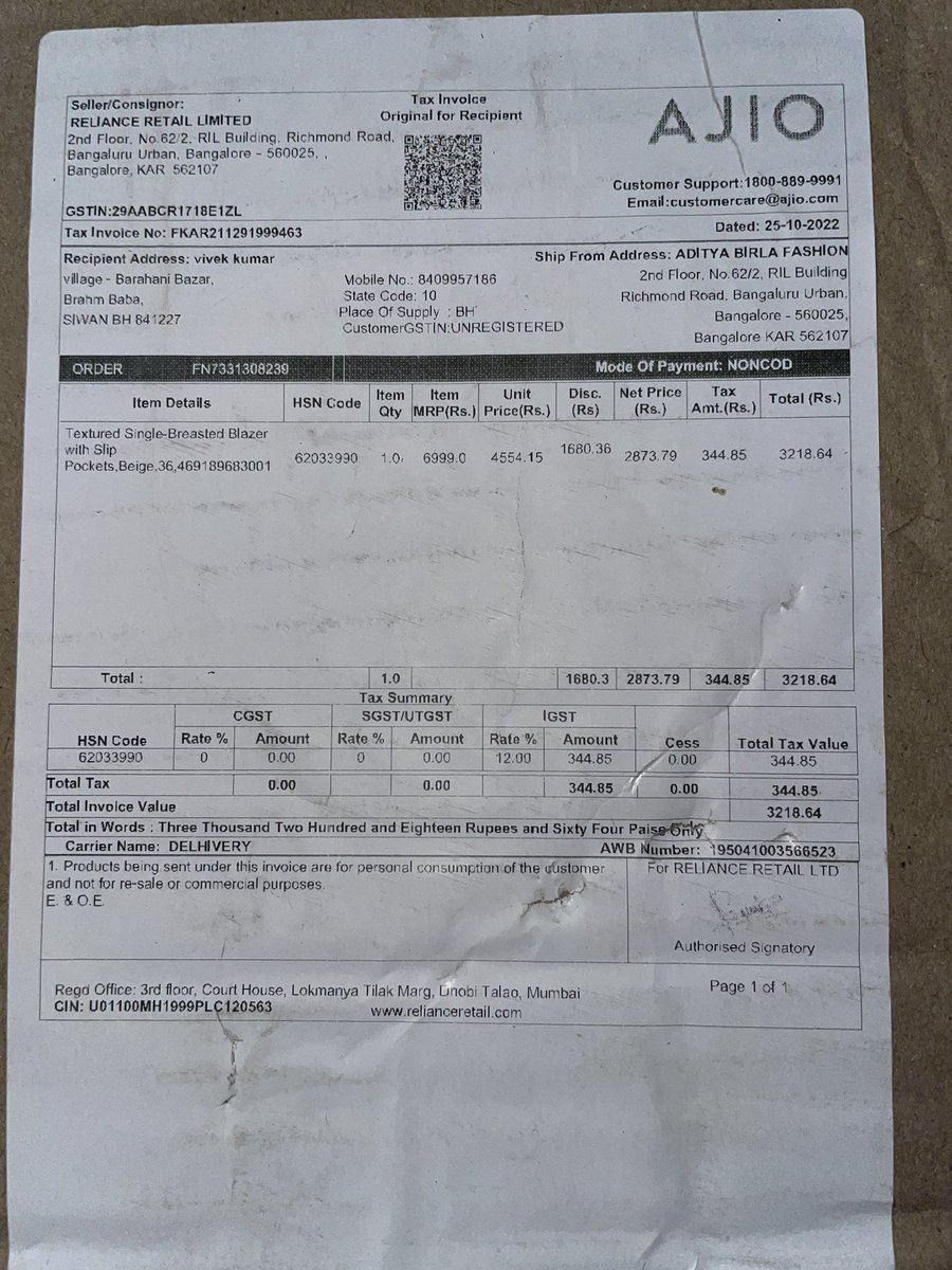 77vivekkumar77's tweet photo. @AJIOLife I am attaching the invoice also. Please tell me also how you are validating it. https://t.co/rSS89KEeNY