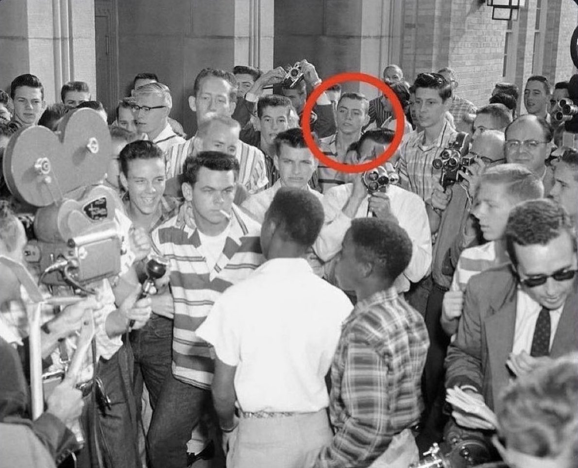 TalbertSwan's tweet photo. Here’s Jerry Jones, owner of the @dallascowboys as a student at AR North Little Rock High blocking 6 Black teenagers from entering and integrating the school in 1957.

Now you understand why he threatened players who chose to kneel during the national anthem to protest injustice. https://t.co/LXVUjOP8a6
