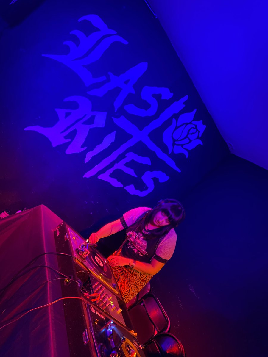 theonlyDJAvalon's tweet photo. HAPPENING NOW at Last Rites! 

FEMMESGIVING with special guest DJ JEN DOT, author of forthcoming book Hit Girls from @feralhouse 

Plus yours truly and Wendy Norton ⚡️

https://t.co/P75nM4X4Ng https://t.co/irxqjZzHk5