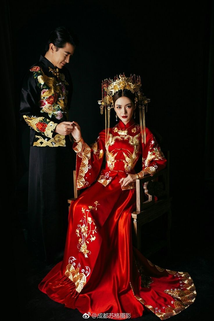 i_renedorado's tweet photo. ¿Sabías que las mujeres en China visten de rojo y no de blanco en su boda?
Las mujeres en China visten de rojo el día de su boda como símbolo de fertilidad y fortuna. Aunque con la occidentalización se ha puesto de moda el blanco.
#historiadelarte #antiguachina #colorrojo https://t.co/27Zln9bXO2