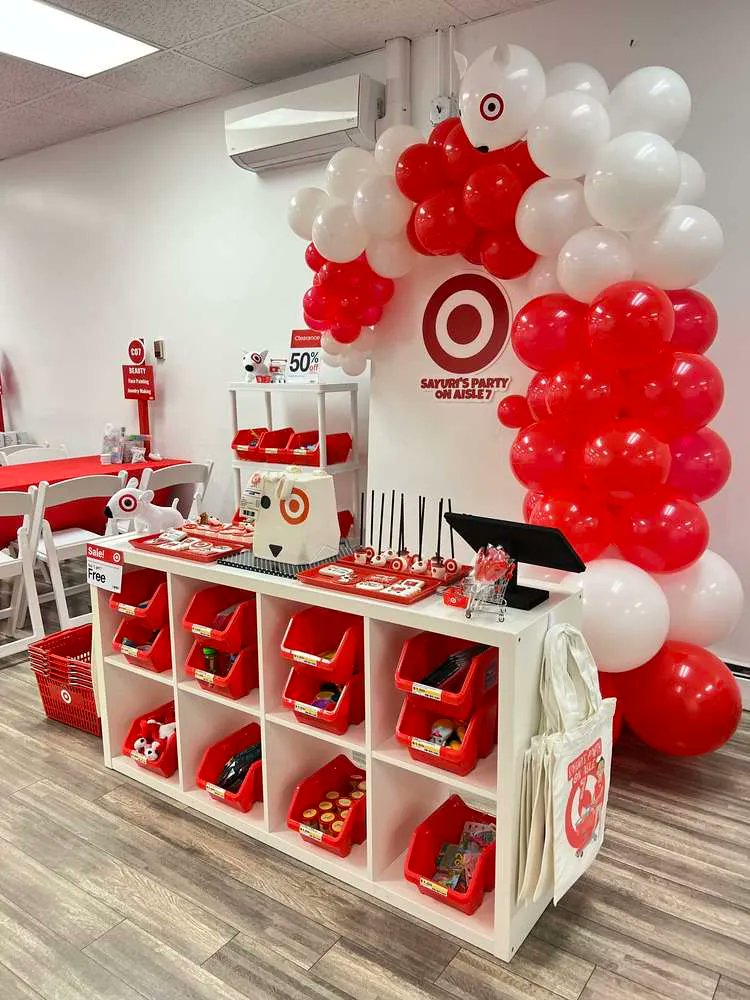 catchmyparty's tweet photo. Don't miss this wonderful Target-themed birthday party! The table settings are so cool! https://t.co/wFVlwhRkCJ #catchmyparty #partyideas #targetparty #target https://t.co/d3yBKR8n2H