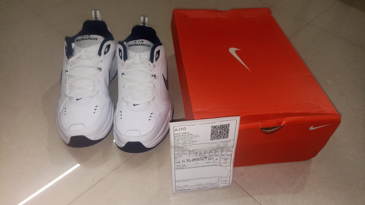 bot_XnX's tweet photo. @AJIOLife fraud !!!! I have ordered a Nike shoes form it but after returning it they are saying that the product isn’t from ajio and saying i have returned a slipper it’s been a month they arey not taking any necessary action O ID #FN8660307630 
#fraud
#fraudajio
Attaching proof https://t.co/iqIPUrV7s9