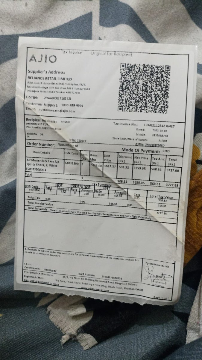 bot_XnX's tweet photo. @AJIOLife fraud !!!! I have ordered a Nike shoes form it but after returning it they are saying that the product isn’t from ajio and saying i have returned a slipper it’s been a month they arey not taking any necessary action O ID #FN8660307630 
#fraud
#fraudajio
Attaching proof https://t.co/iqIPUrV7s9