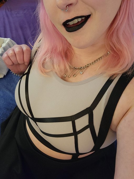 Ready to make you my play thing https://t.co/TUirZqMHA9