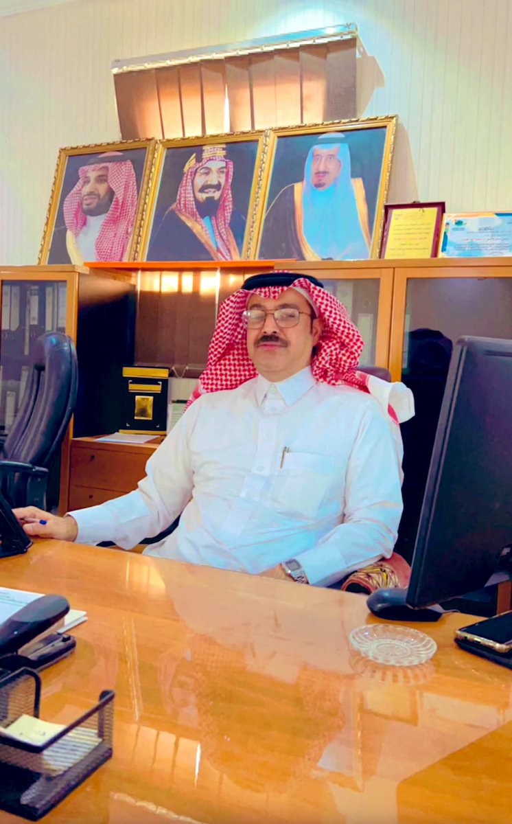 OmarJaberAl's tweet photo. نتقدم بخالص التهاني للغالي الشيخ /محمد بن عيد العنزي، بمناسبه صدور قرار وزير الداخلية ترقيته رئيسا لمركز الاكحل بمنطقه المدينه المنوره، بالمرتبه العاشره الف الف مبروك ومنها للاعلى يابونايف.
@memfz555 https://t.co/NX4l1OyefA