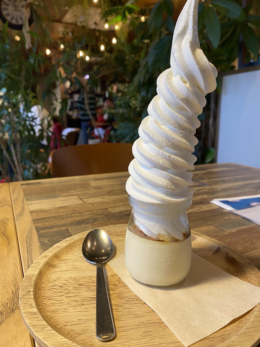momongamon0218's tweet photo. このプリン美味しかったぁ~🎶
#BLUEBLUECAFE https://t.co/jRctq6sp5i