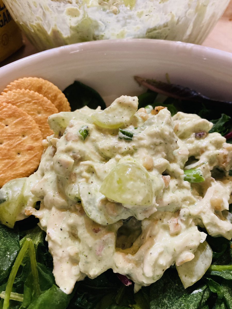 Green goddess salad…. Y’all! 😍👩‍🍳