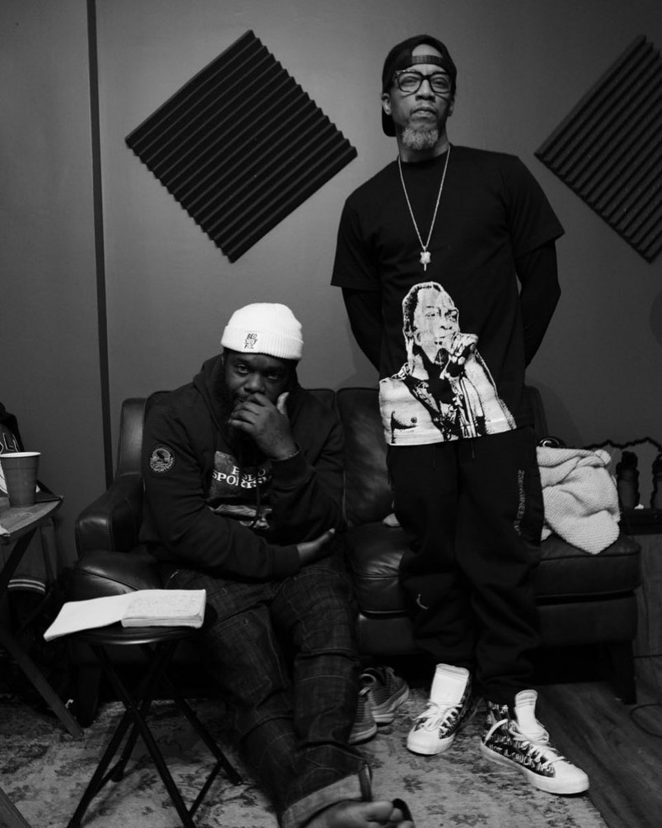 Smifnwessun's tweet photo. #PNCLife @TekSmokeeLah @GeneralSteele
#Infinity #smifnwessun #photo by #moithuk (IG)
#ElectricLady #StudioLife #Work #bucktowniseverywhere https://t.co/djYaFvl3jP