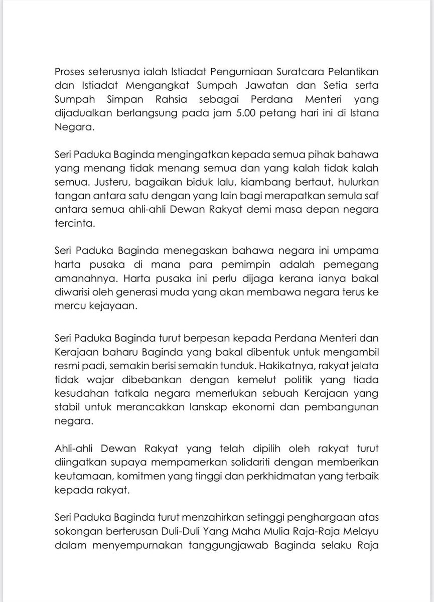 BernamaTV's tweet photo. [TERKINI] - YDP Agong berkenan melantik Datuk Seri Anwar Ibrahim sebagai Perdana Menteri ke-10 - Istana Negara https://t.co/0ha5nqjUBA