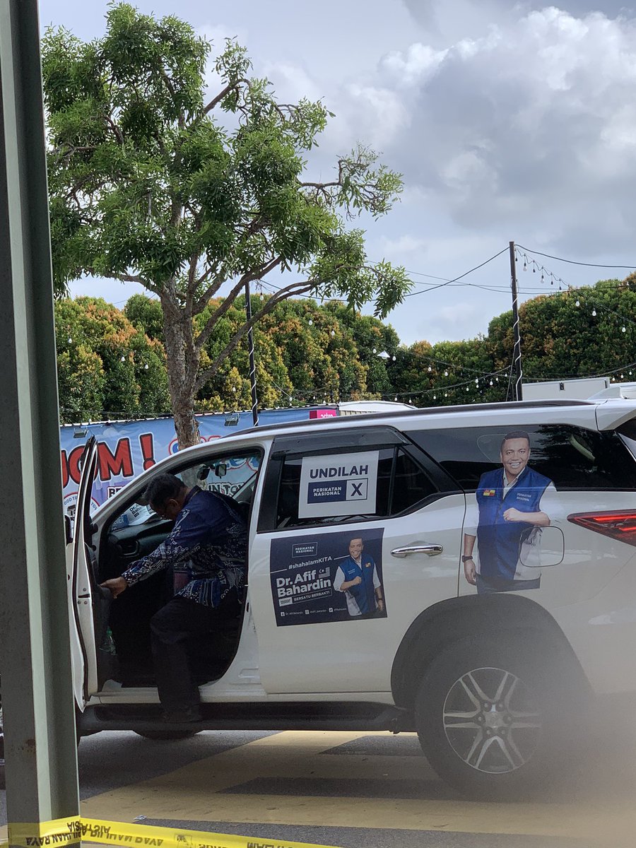 bee_honeya's tweet photo. Travelling cost to Sabah did not stop me from getting the GE15 vibes by visiting the voting place myself
@JRN500 
#DigitalJournalism
#UrJourn
#GE15 https://t.co/iI19f9L60q