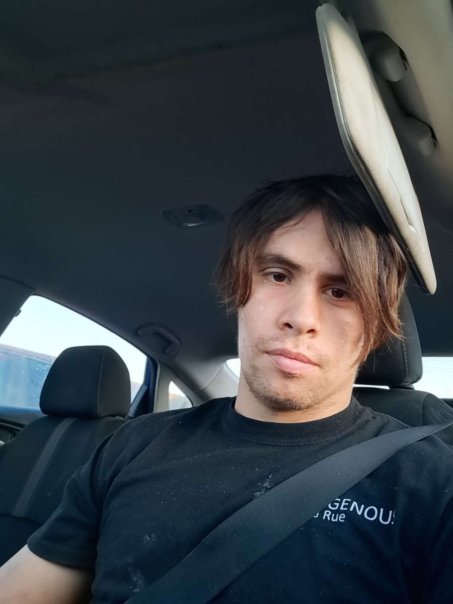 jishxip1's tweet image. Might keep the zoomer hair