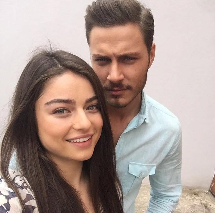 aatblue_'s tweet photo. #AdSer #Karagül 💙💙
#AyçaAyşinTuran #BurakÇelik https://t.co/DF9tt3xK2P