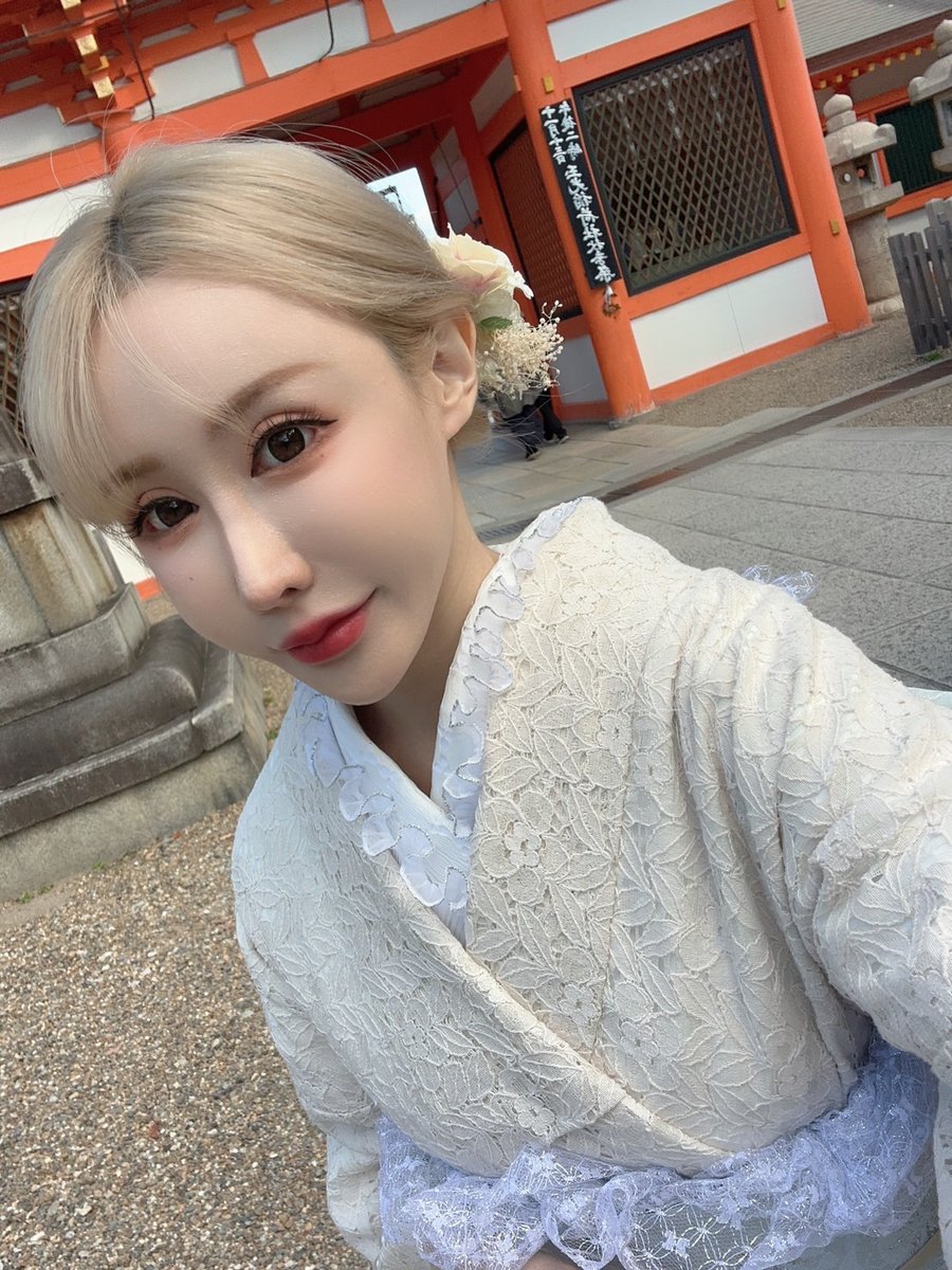 所謂長大是從一個好勝心強大的孩子，
被現實磨練成一個看世無爭的智者🤎
https://t.co/8u2NUTgwau https://t.co/whGIE3hGn3
