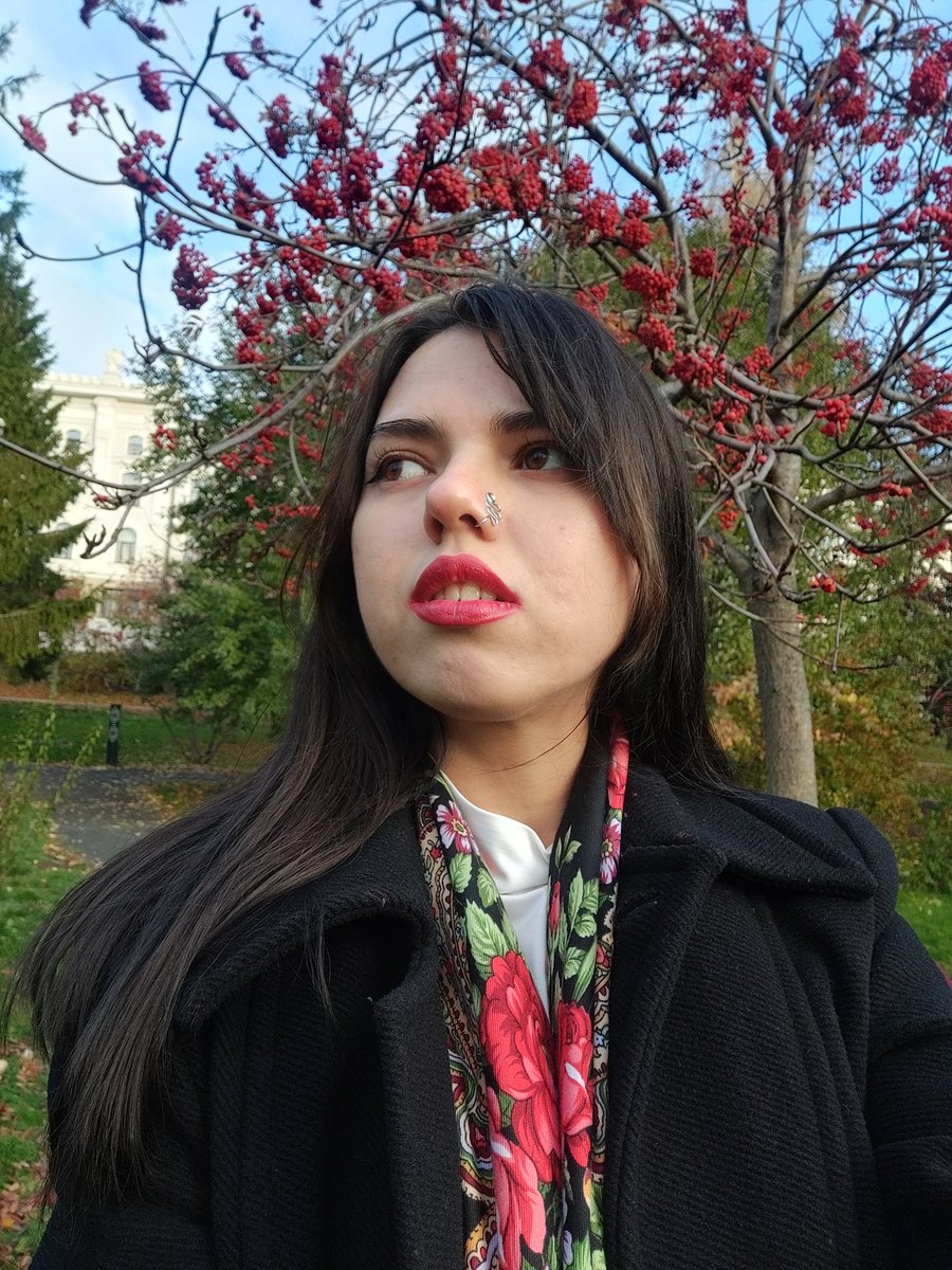 Упустила момент, когда фотка была актуальна погоде) сейчас сугробы уже ✨
Куда так быстро то?