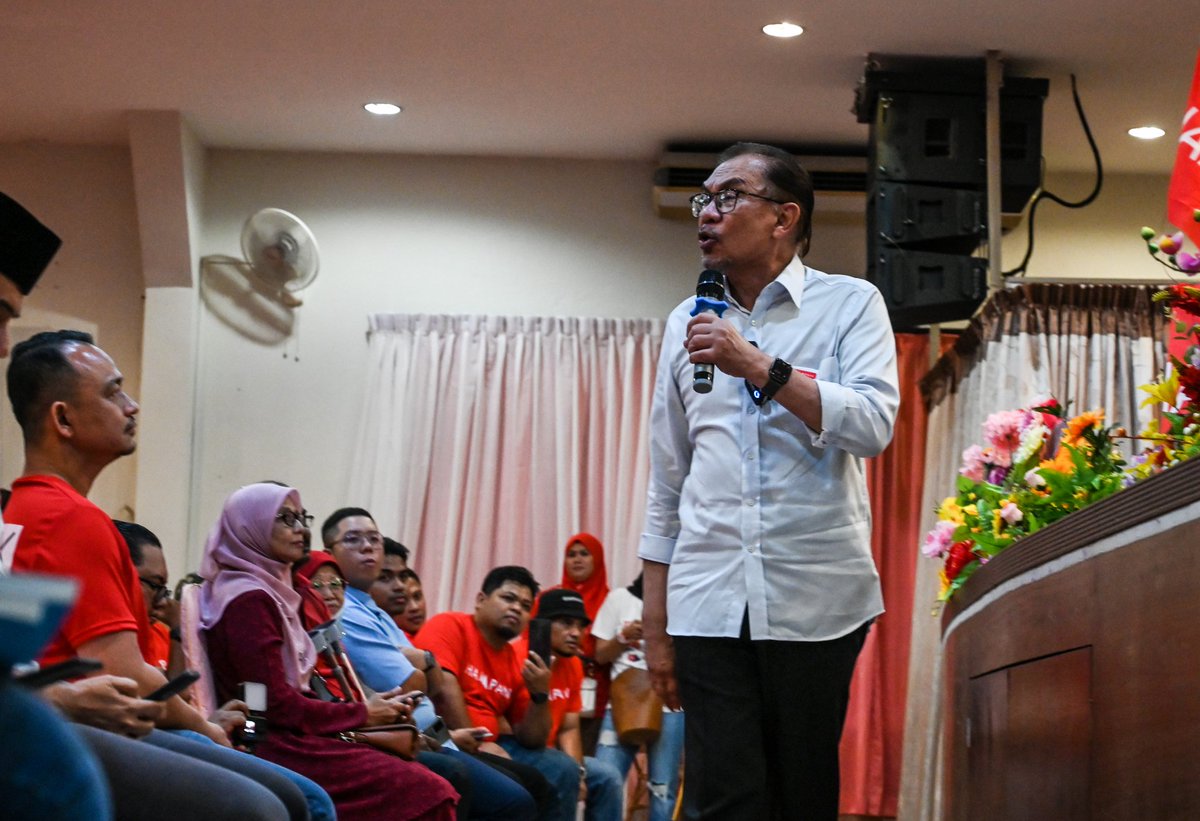 From prisoner to prime minister: Anwar Ibrahim's long wait to lead Malaysia is finally over

cna.asia/3OzpSR3