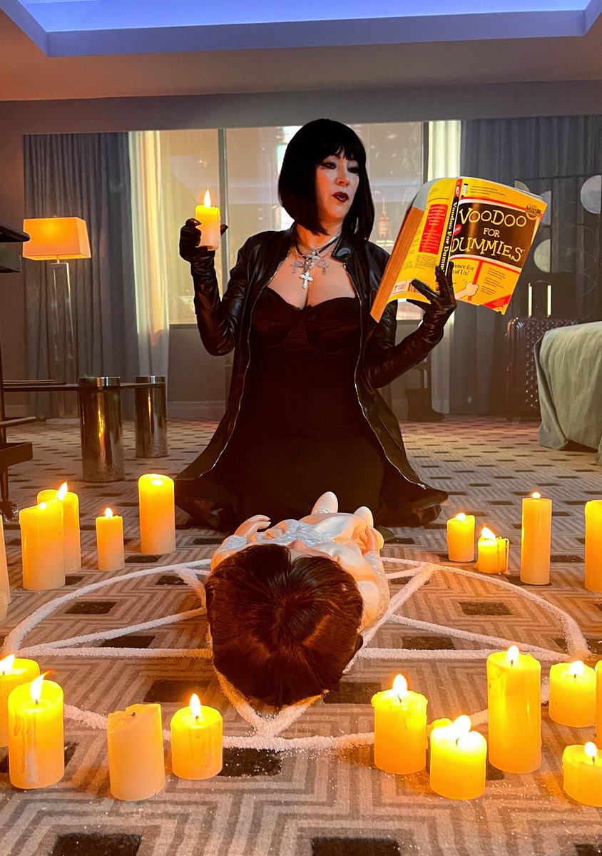 JenniferTilly's tweet image. “Ade Due Damballa…” 🕯 Thank God I still remember this chant from 23 years ago!  #Chucky #ChuckySeason2 #tiffanyvalentine #chuckytvseries