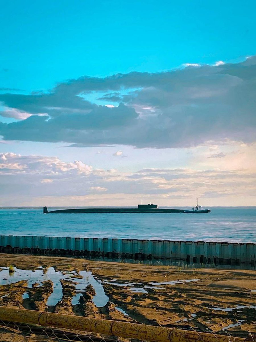 MrFrantarelli's tweet photo. The Generalissimo Suvorov Borey-A class SSBN of project 955A  and  'Krasnoyarsk' Yasen-M class SSGN of project 885M  may be handed over to the Russian Navy before the New Year. 
 This was reported to TASS by a source close to the Defense Ministry. https://t.co/EP3T5UUzor