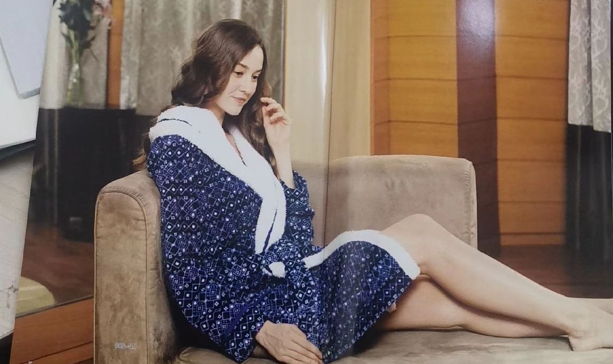 liling20764720's tweet photo. We are #manufacturer and #exporter of robe, pajamas,jumpsuit,hoody,jacket Looking for #wholesalers and #distributors.
Pls feel free to contact us by :
#Email:linda.nh@aliyun.com
#WhatsApp /PN:+86 13508987187 https://t.co/i2xB85e8KR