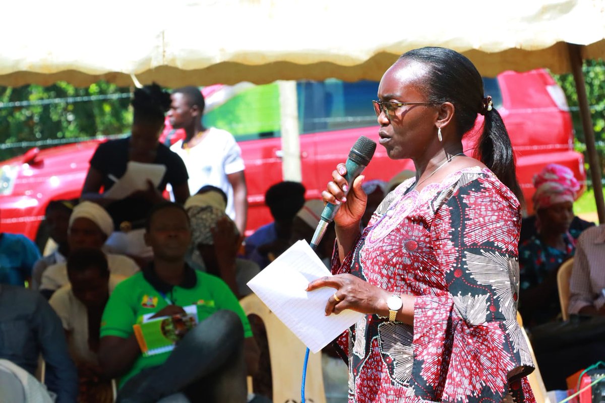 KamandeDianah's tweet photo. Thank you @socialprotectke for enlightening our members about Inua Jamii, Presidential Bursaries for the Orphans and Vulnerable Children (OVCs) and how to register groups for those who are not registered. It is amazing to partner with Government in #MakingWidowsMatter https://t.co/YoVFLkD3C8