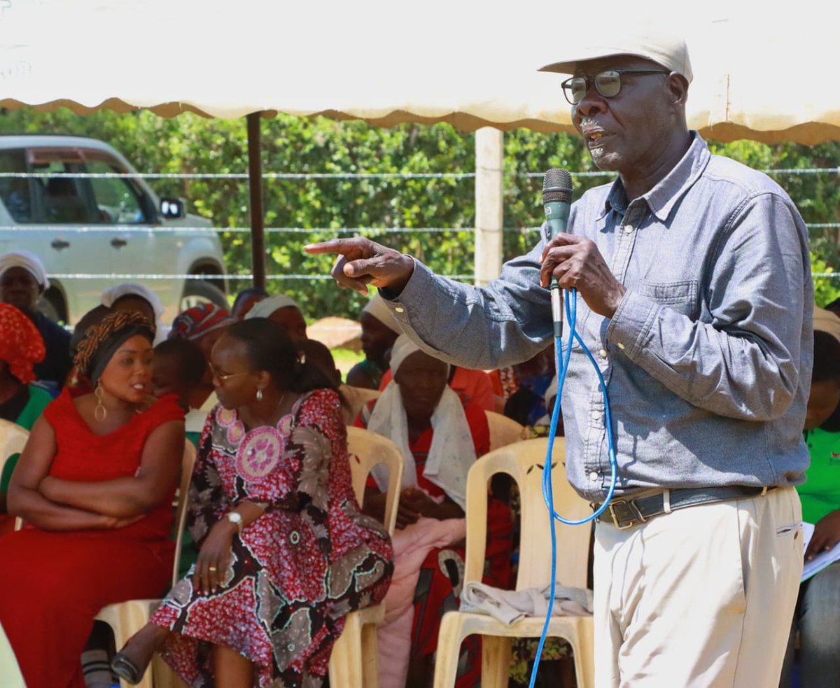 Cometogether_Wi's tweet photo. Thank you @socialprotectke for enlightening our members about Inua Jamii, Presidential Bursaries for the Orphans and Vulnerable Children (OVCs) and how to register groups for those who are not registered. It is amazing to partner with Government in #MakingWidowsMatter https://t.co/BTEFsZXjVe
