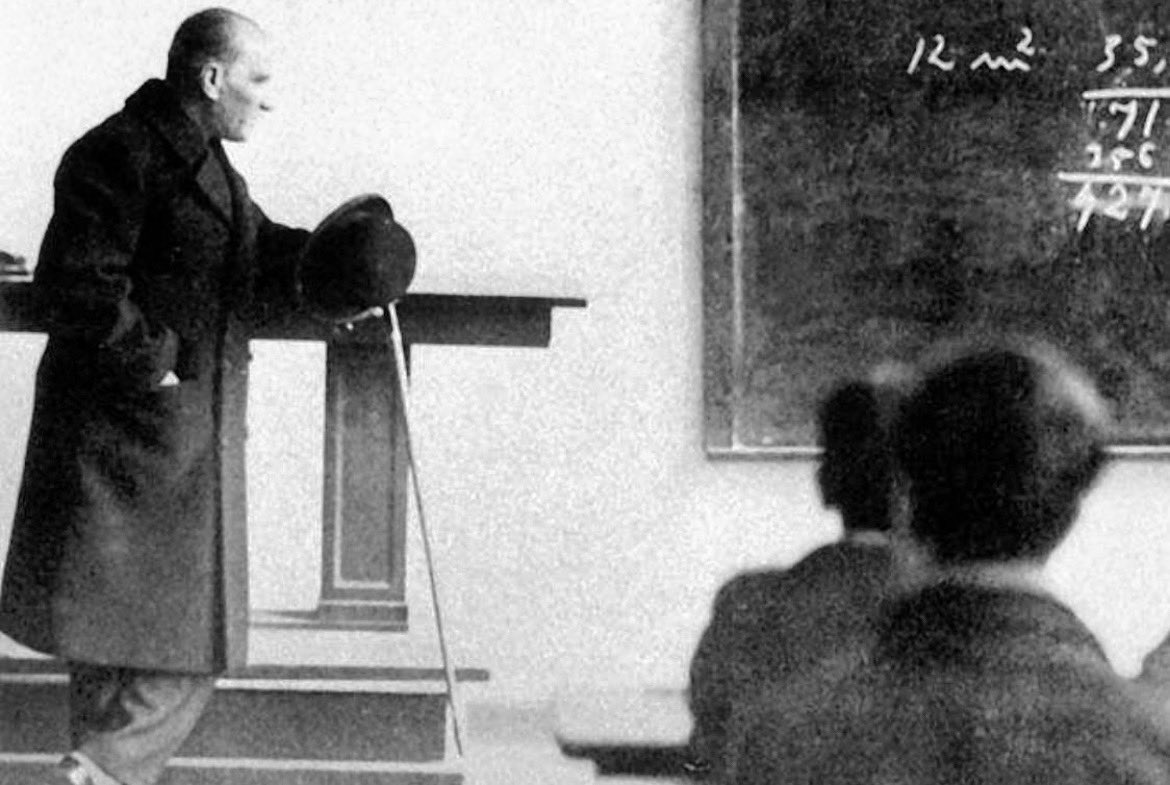 movenpickankara's tweet photo. Başöğretmenimiz Mustafa Kemal Atatürk'ü saygıyla anıyor, tüm öğretmenlerimizin #24Kasım Öğretmenler Günü'nü kutluyoruz!

We commemorate our head teacher Mustafa Kemal Atatürk with our deepest respect and wish all our teachers a happy Teachers Day! https://t.co/HzYu2eLIyE