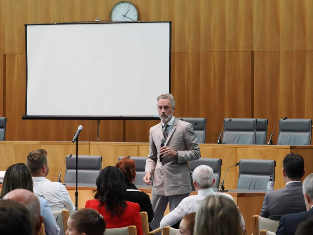 mattjcan's tweet photo. It was a huge privilege to host Jordan Peterson today at Parliament House. He encouraged political leaders to fight for a coherent agenda of cheap energy, local environmental protection, holding up the nuclear family as the ideal and encouraging individual responsibility. https://t.co/o9JkofQeX0