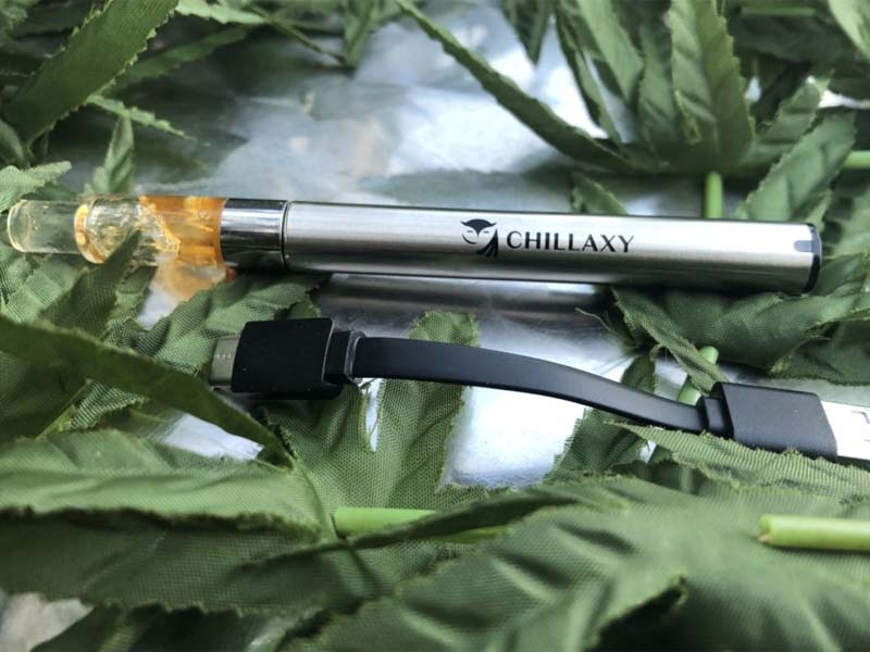 manana_kkkane's tweet photo. #CHILLAXY より、#オートパフ タイプの510規格のバッテリー #M3PLUS が到着!
マニャ周りのCBDユーザーには、既にお馴染みのオートパフタイプのバッテリー、ボタン無しで吸うだけなんで楽ちんですよ。2段階電圧 L=2.9V / H=3.3Vの2段階調整もありがたい ¥2200(税込) https://t.co/mBYM2YZDf1