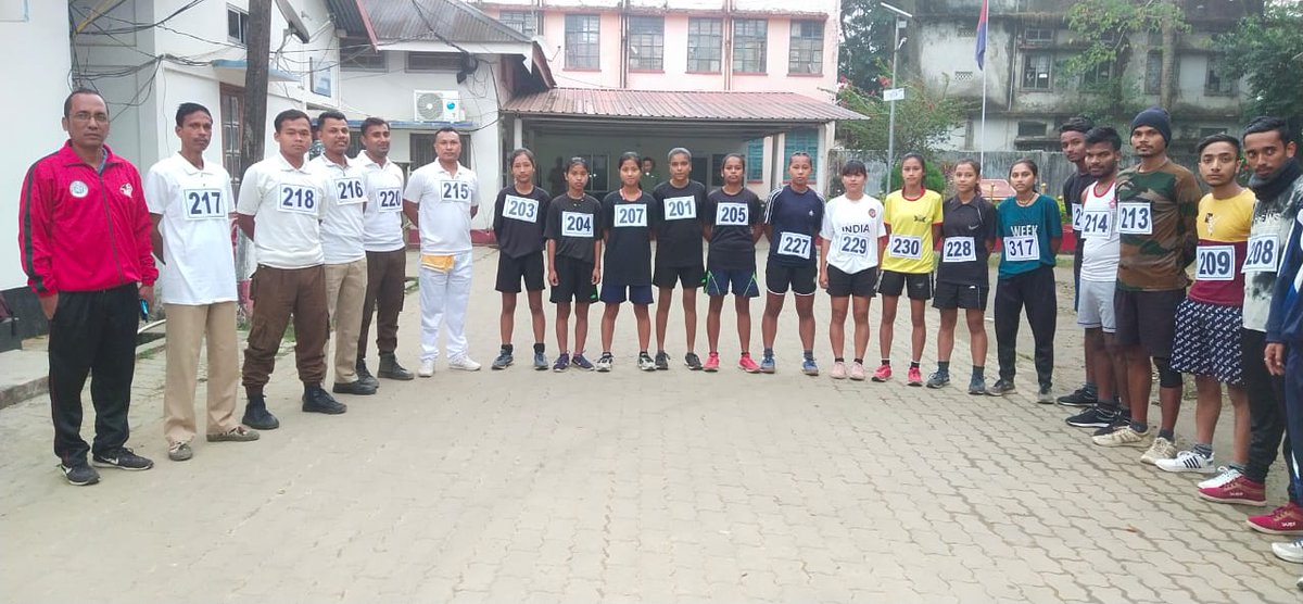 dhbarbhuiya1's tweet photo. Hearty congratulations to all the winning participant in 5.5km marathon run organized by @HailakandiPolic this morning on #lachitdivas.
Thanks and my best wishes to all the participate those who are under #LaLaPS in this marathon run.
@assampolice @DGPAssamPolice @CMOfficeAssam https://t.co/CEQVTR8EDz