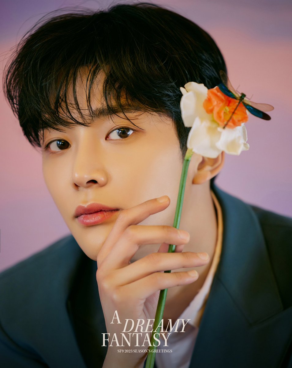 loveydobbii's tweet photo. Idol rowoon just hits different 😍

#SF9 #에스에프나인 #로운  #ROWOON https://t.co/fS4d07Fi5Q
