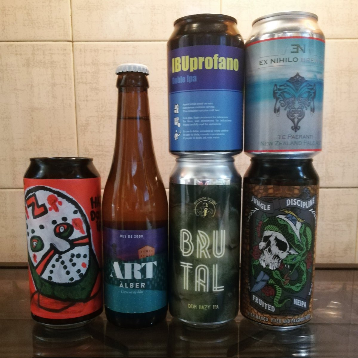 milbeerista's tweet photo. Aprofitant les jornades de presentació del #clustercraftbeer de Lliça d'Amunt per fer alguna compra.
#IPA #IndiaPaleAle #IndianPaleAle #Stout #porter #ale #sour #lager #agedbeer #strongbeer #beer #cerveza #pivo #birra #instabeer #cervesa #olut #øl #cervesaartesana #olut #bière https://t.co/BvLXW3Qw1M