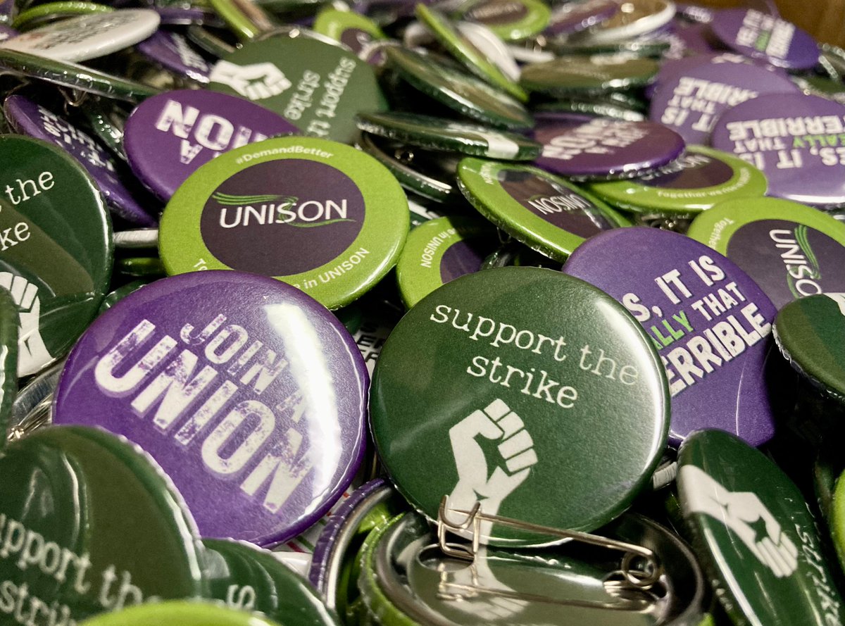 On my bus in to the Leeds University picket lines with new strike badges! #DemandBetter #WereWorthMore #JoinAUnion