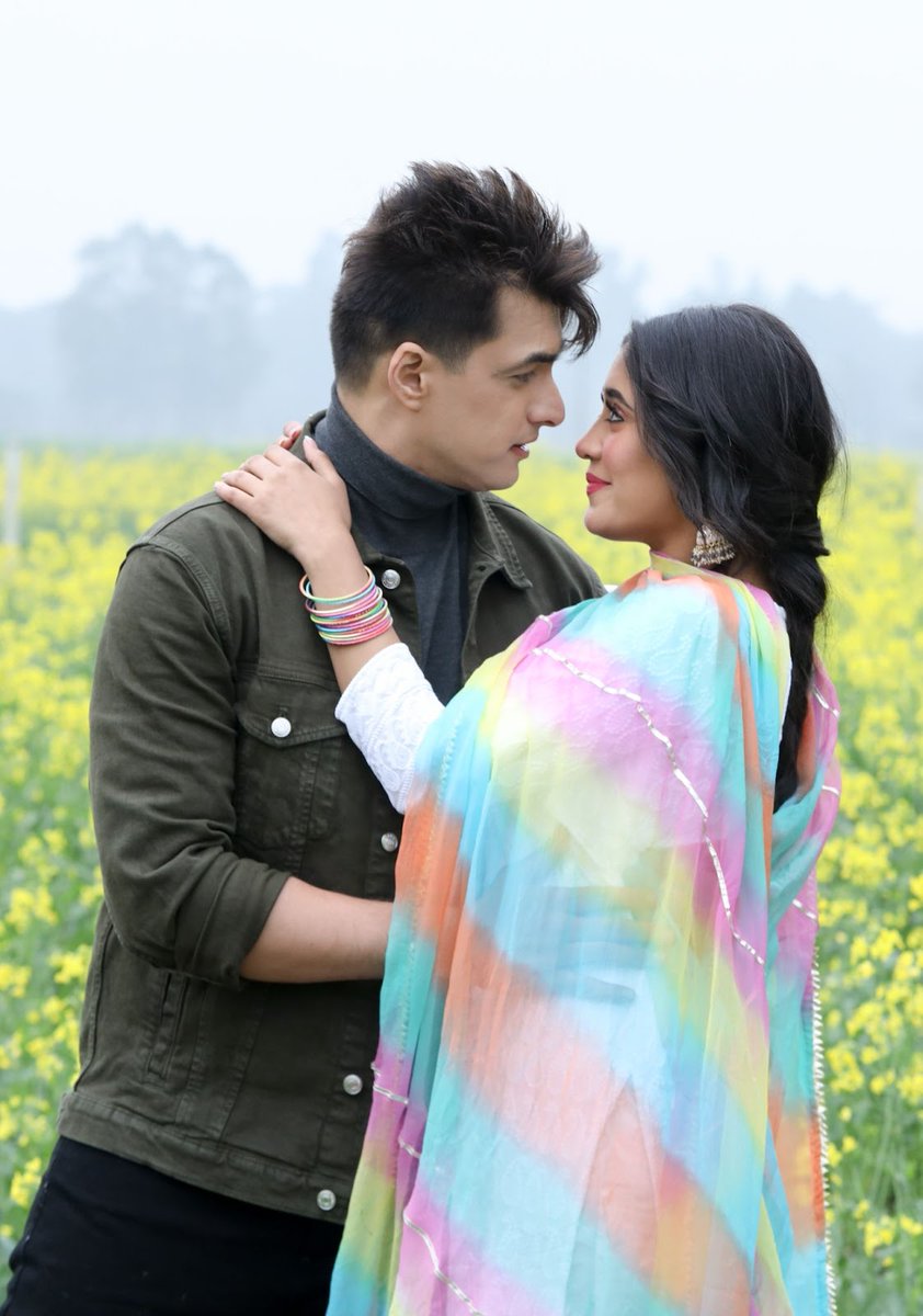 Can never have enough of them! ❤❤

#VYRLOriginals #TeriAda #MohsinKhan #ShivangiJoshi #MohitChauhan #SaumyaUpadhyay #NewMusic #ShivinForever #Kaira
