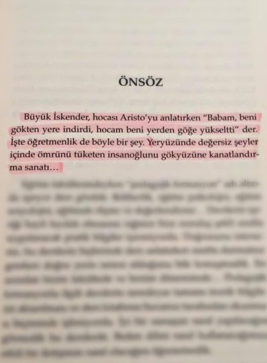 Milletleri kurtaranlar yalnız ve ancak öğretmenlerdir. Öğretmenden, eğiticiden mahrum bir millet, henüz bir millet adını alma yeteneğini kazanamamıştır. Başöğretmen Mustafa Kemal Atatürk #24KasımOEgretmenlerGunu