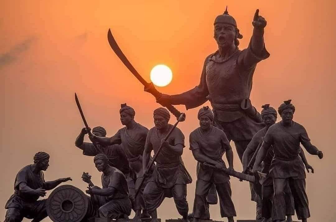 DasRitasmita's tweet photo. জাতীয় জীৱনৰ সাহস আৰু প্ৰেৰণাৰ প্ৰতীক অসমৰ  সৰ্বশ্ৰেষ্ঠ বীৰ লাচিত বৰফুকনৰ জন্মজয়ন্তী  এই পৱিত্ৰ দিনটোত তেখেতক শ্ৰদ্ধাৰে স্মৰণ কৰিছোঁ জাতীয় জীৱনৰ দুৰ্যোগকালত প্ৰতিজন অসমীয়াই লাচিত বৰফুকনৰ দেশ, জাতিপ্ৰেম, কৰ্তব্যনিষ্ঠাক হৃদয়ঙ্গম কৰি জাতিৰ স্বকীয়তা ৰক্ষাত ব্ৰতী হওক ৷জয় আই অসম https://t.co/i9T3gukMS5