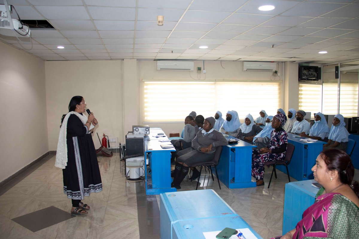 SkylineUNigeria's tweet photo. The expectations of International Higher Education can best be met when you can see them first-hand. Skyline University Nigeria receives students of Jofay International School on changing gear and campus tours.
#SUN #ChangingGear #Jofay #Campustour
#SkylineUniversityNigeria https://t.co/SWt4LjSwPB