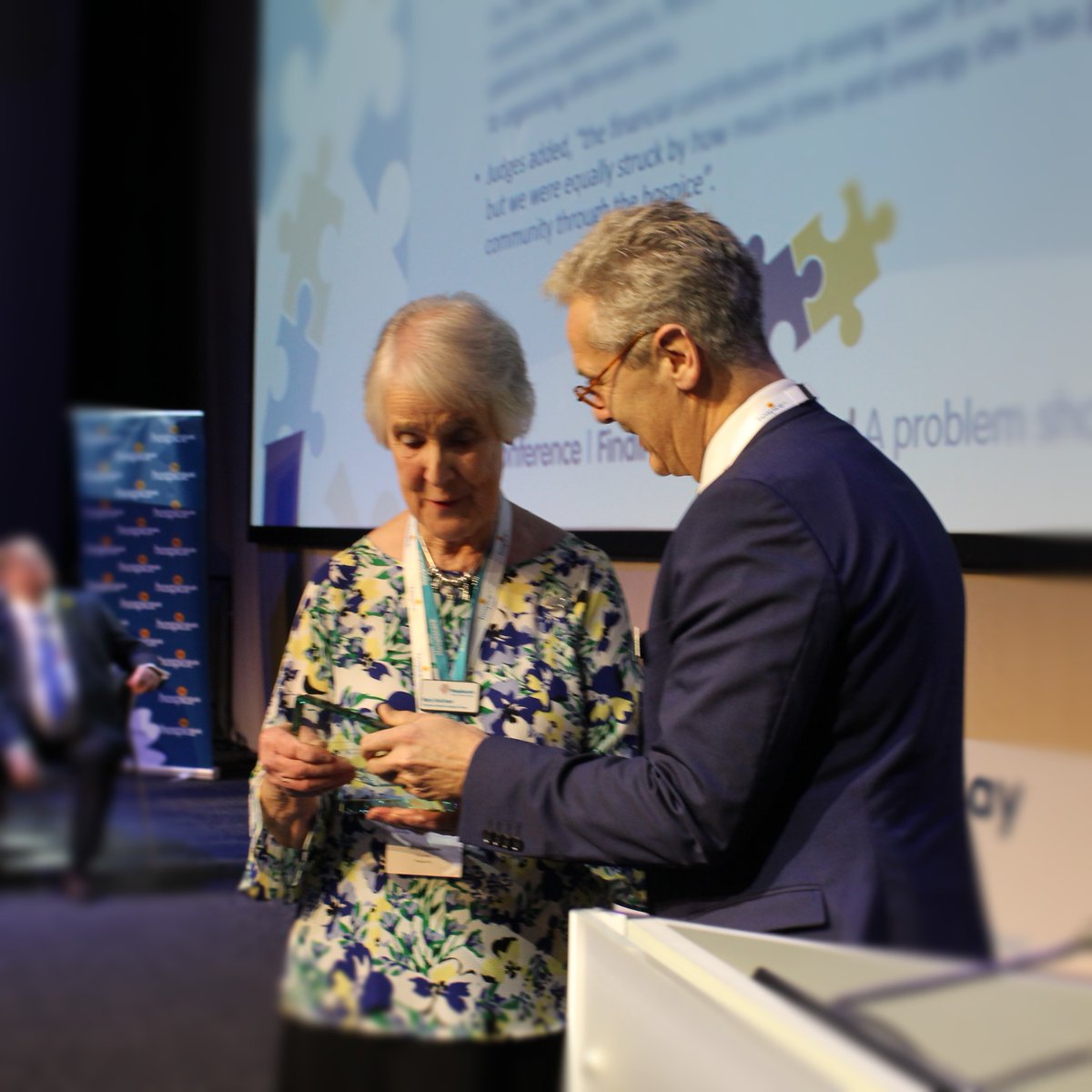 hospiceuk's tweet photo. “Raising over £1.1 million is incredible, but we're equally struck by over 45 years of dedication to @Hospiscare. The energy she has poured into caring for her community is inspiring!" 

Congratulations to Volunteer of the Year winner, Mary Bolshaw. @NGSOpenGardens #HUKConf22 https://t.co/SByN6Uf2ME