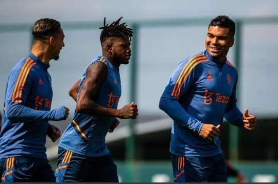 Edward Mon C tweet media