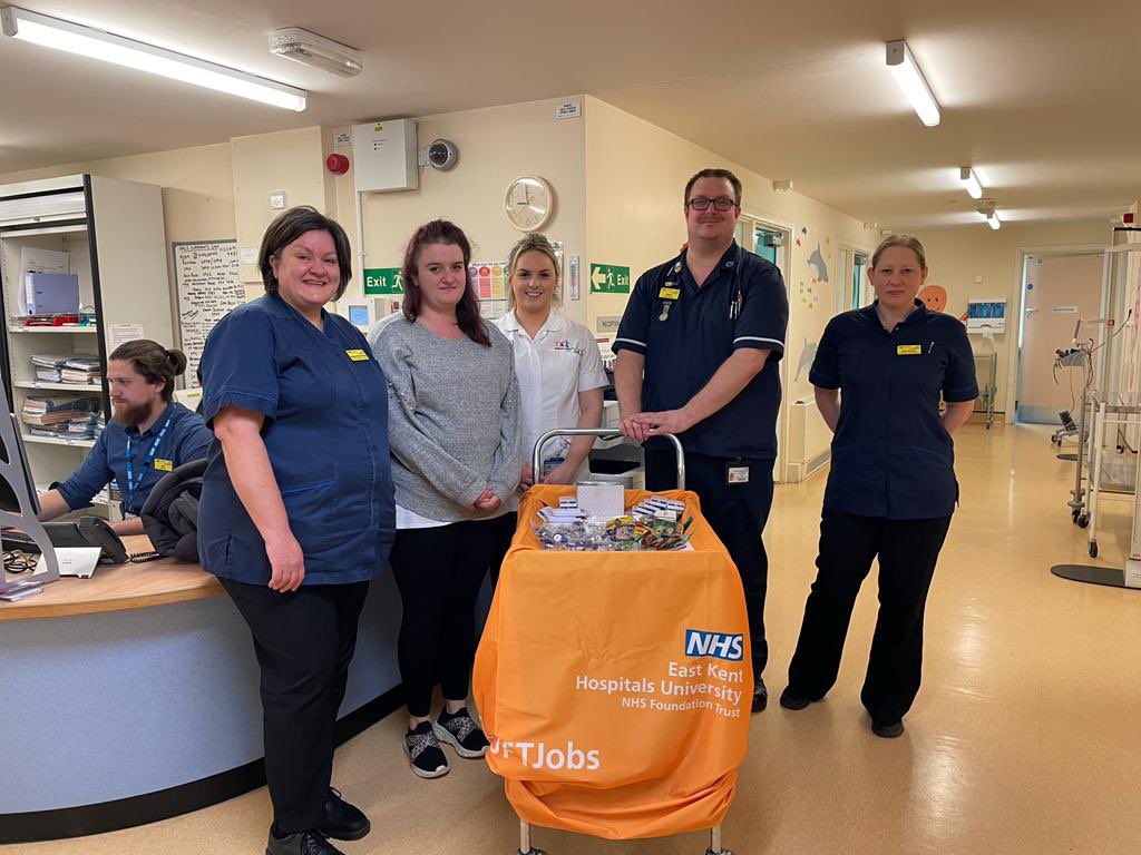 EKHUFT_WDET's tweet photo. Some more photos from our Support Worker Day Celebrations yesterday. This time itβs QEQMs turn: #supportworkerday #NursingSupportWorkersDay @EKHUFT @TherapiesEKHUFT @YanniJulie @ClareJHardwick @NurseMilner https://t.co/OFivfKNByC