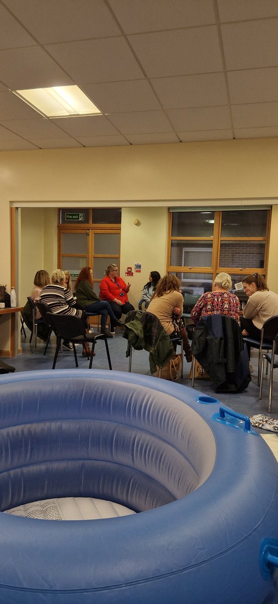 ofallpositions's tweet photo. #BirthInCommunity in full flow, pool up, birth planning talks underway.... thinking about #language around #birth supporting #BirthChoice for women and their families 🤰🏻#BestStart @sarahmidwife1 @NESnmahp https://t.co/wy5aAEtWDr