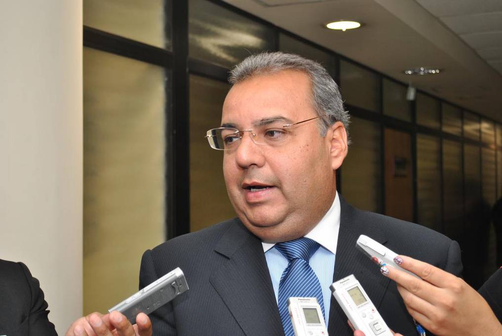 nanduti's tweet photo. UNACE solicita la reincorporación de Jorge Oviedo Matto a la Cámara de Senadores

🗣️"Es el pedido de restitución que le pertenece al Partido Unace. Me corresponde a mi, pero si no me quieren dar denle a mi suplente”, sostuvo el exlegislador Jorge Oviedo Matto. #1020AM https://t.co/1ALZWBwInN