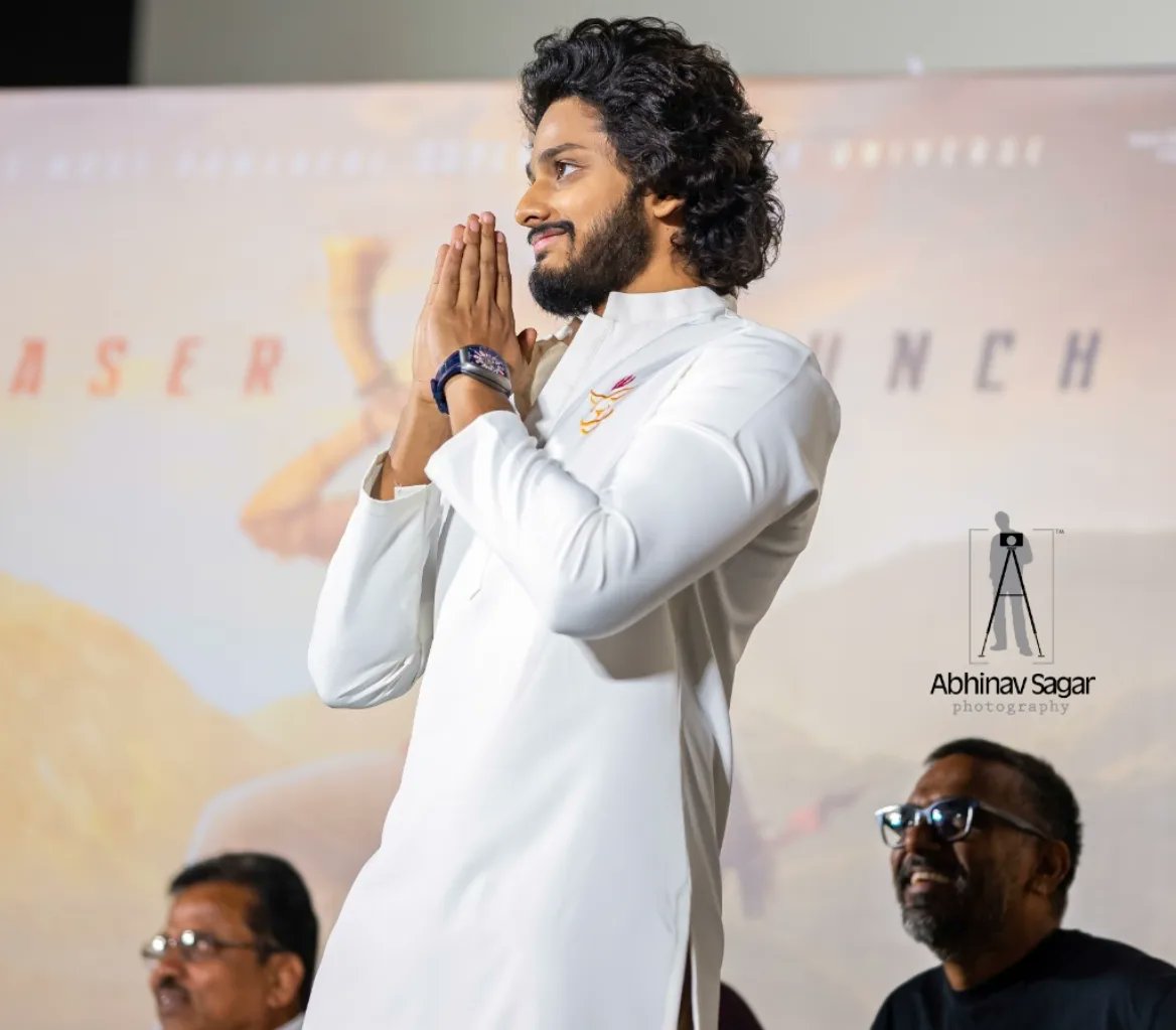 tejasajja123's tweet photo. #HanuManTeaser Launch

Special mention to @shreyasgroup for the SuperHeroes Setup https://t.co/zOGBTb8FST