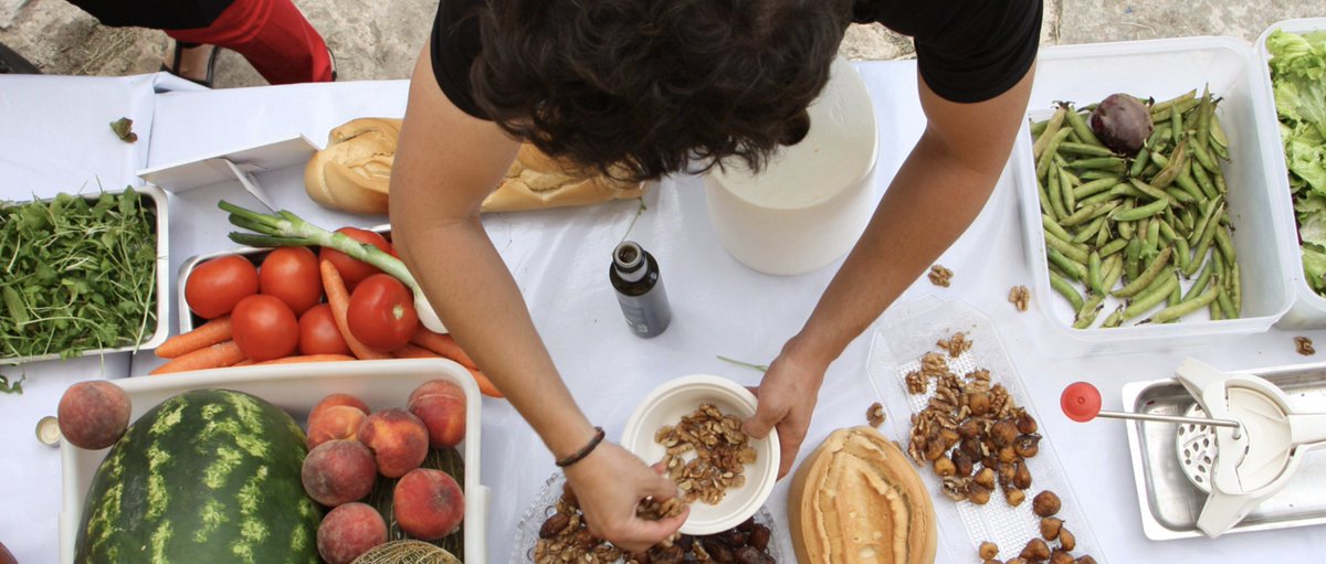 entre_tantos's tweet photo. Buenos días! ¿Qué tiene que ver Entretantos con @SlowFoodEx? ¿Cuántas comidas crees que viene de #Extremadura? Te lo contamos

Abrimos hilo 🧵👇 https://t.co/xqrfQgVyWk